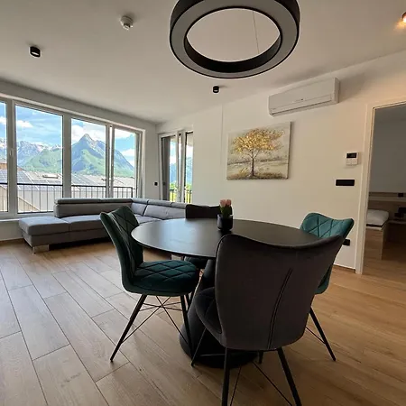 Apartament Charming *